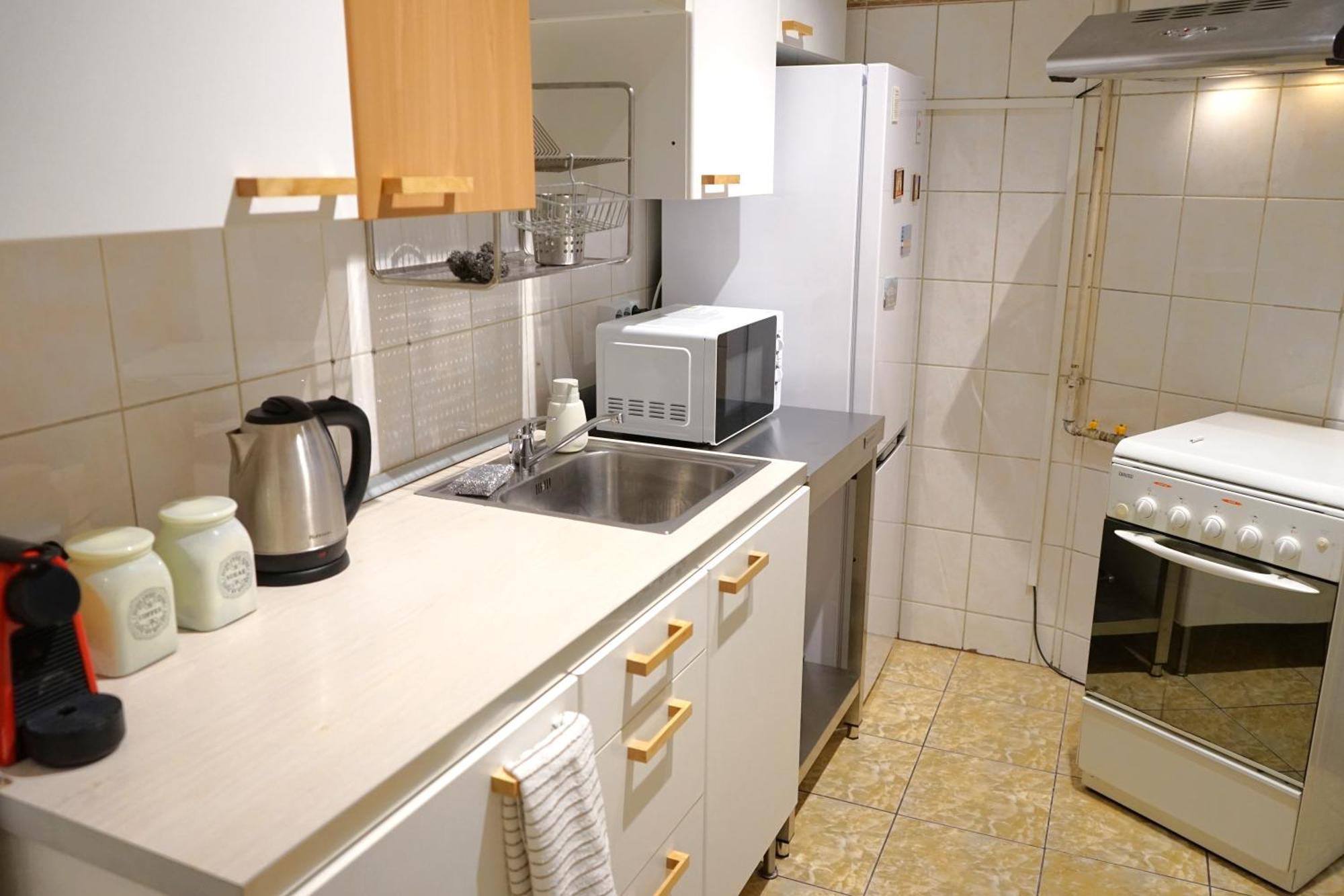 Spacious 3Br, 2Bt With 5 Balconies Bucharest Exterior photo