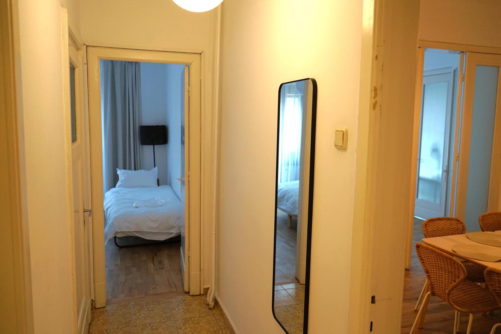 Spacious 3Br, 2Bt With 5 Balconies Bucharest Exterior photo
