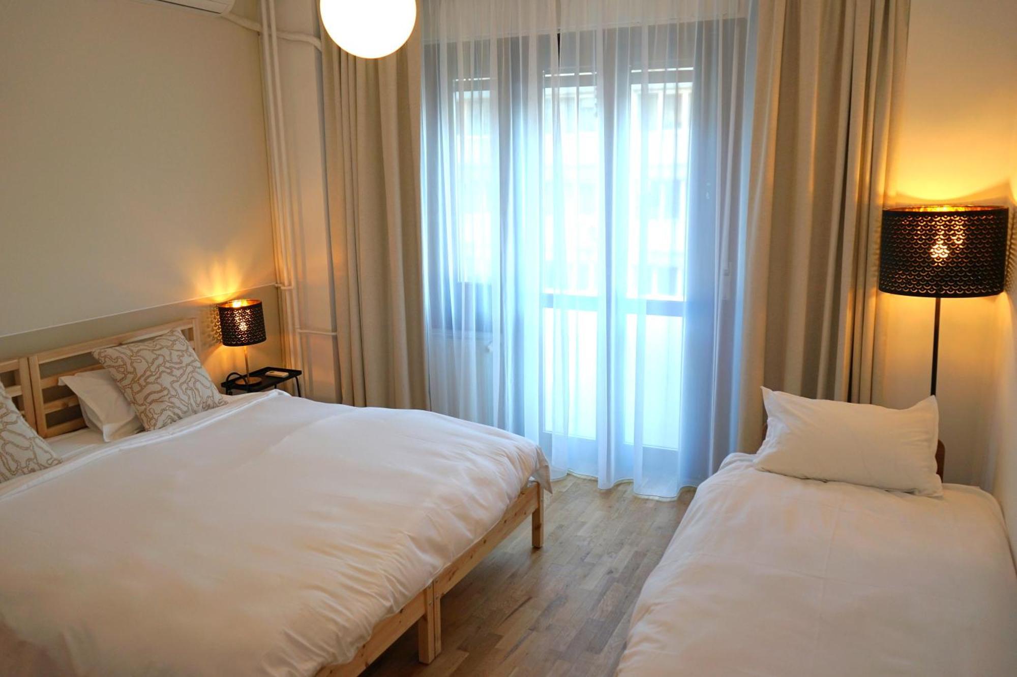 Spacious 3Br, 2Bt With 5 Balconies Bucharest Exterior photo