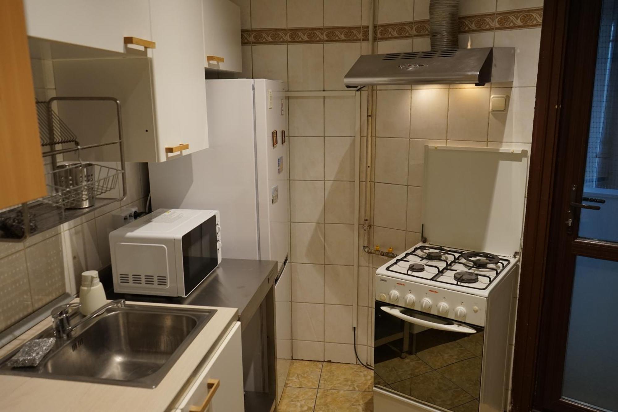 Spacious 3Br, 2Bt With 5 Balconies Bucharest Exterior photo