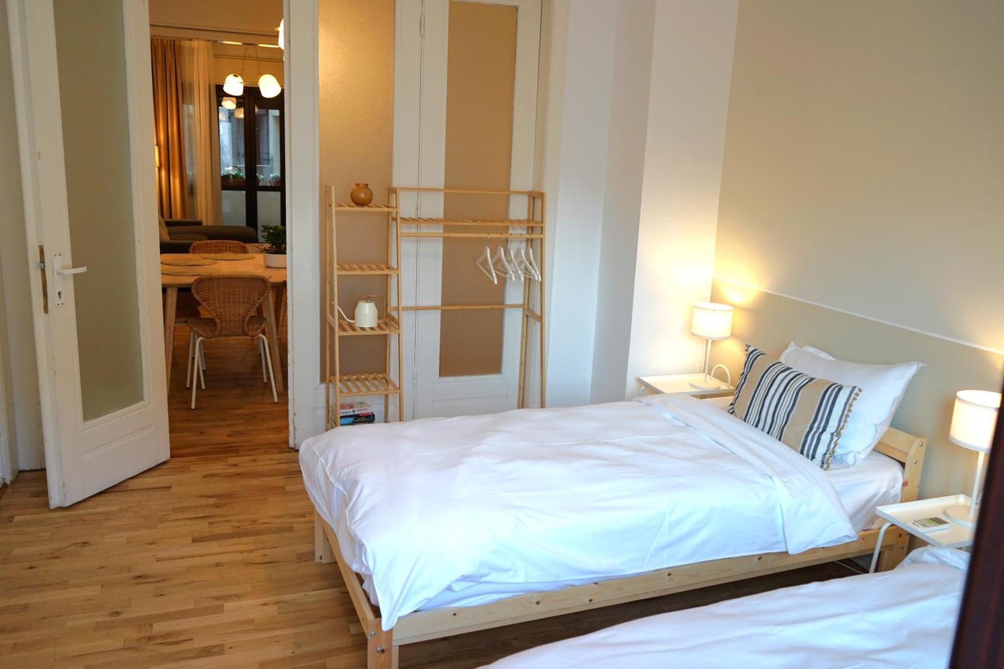 Spacious 3Br, 2Bt With 5 Balconies Bucharest Exterior photo