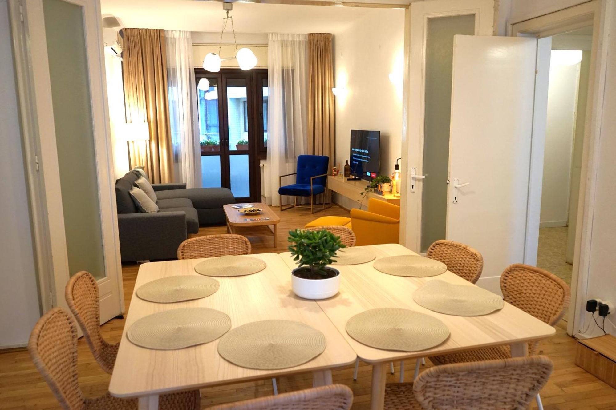 Spacious 3Br, 2Bt With 5 Balconies Bucharest Exterior photo