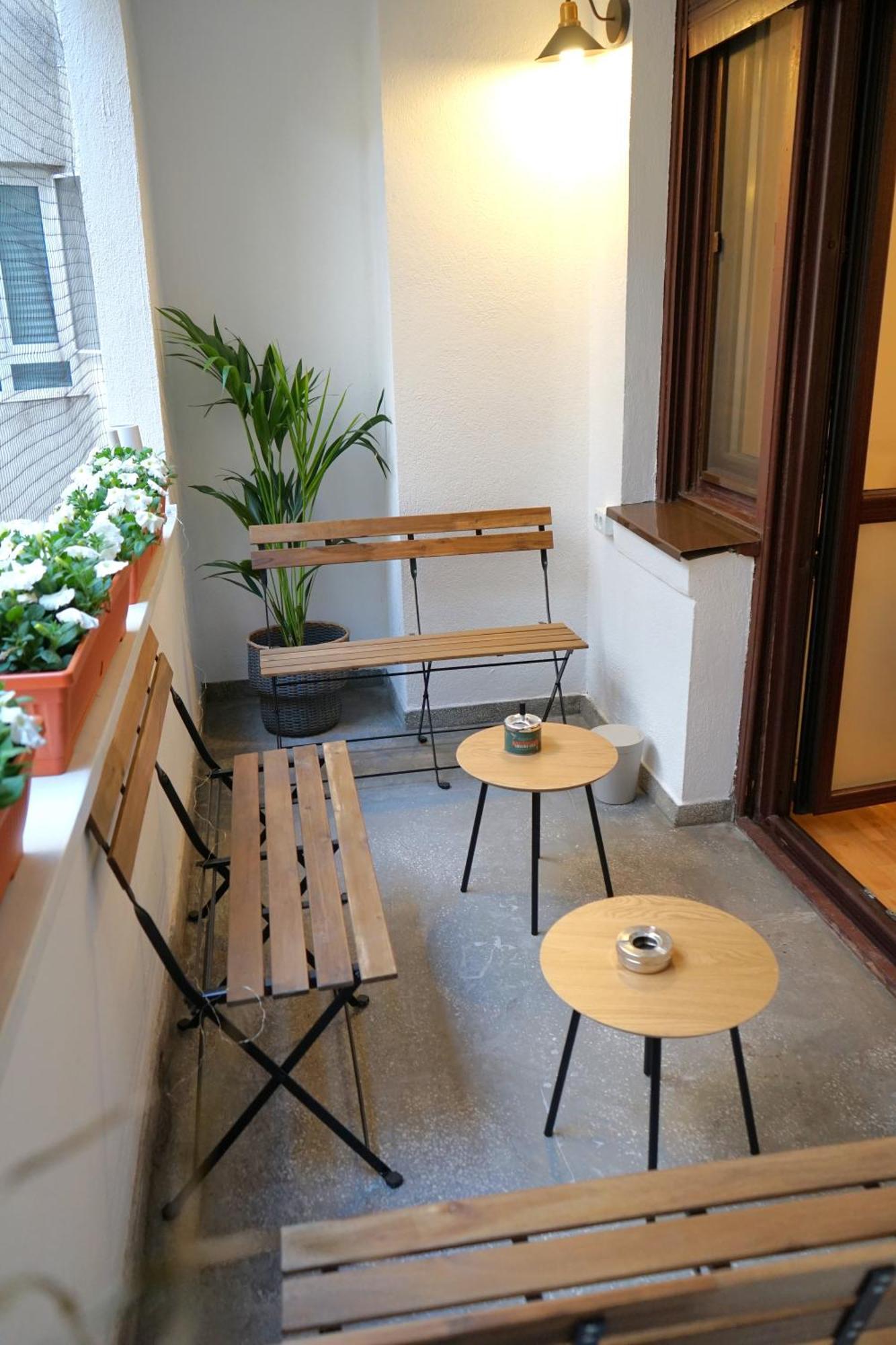 Spacious 3Br, 2Bt With 5 Balconies Bucharest Exterior photo